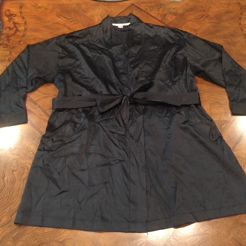 Victoria's Secret Black Robe OS